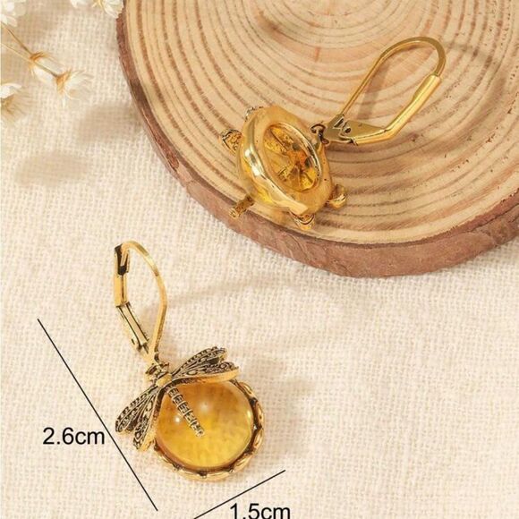 Vintage Style Dragonfly Shape yellow Crystal Pendant Bohemian Earrings - Picture 3 of 10